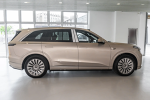 2025 <span class=keywords><strong>Ledo</strong></span> L90 EV 605km d'autonomie 6 places SUV de luxe pour les voyages en famille intelligents - Product Image 4