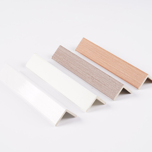 Planches <span class=keywords><strong>d</strong></span>'<span class=keywords><strong>angle</strong></span> en PVC et WPC écologiques au design moderne <span class=keywords><strong>pour</strong></span> revêtement mural extérieur imperméable, applications extérieures domestiques - Product Image 3