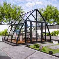 Véranda contemporaine en aluminium courbé sur mesure avec double vitrage trempé et couleur personnalisée pour usage extérieur dans le jardin