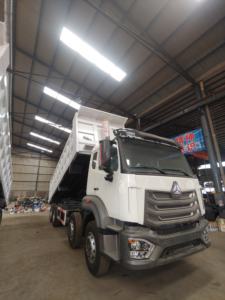 Camión Tractor Sinotruk Sitrak Howo Max 8*4 de Alta Calidad con Motor Diésel de 430hp - Product Image 3