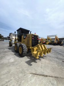 เครื่องจักรก่อสร้างสำหรับแคตเตอร์แคทเทอรีน140H เครื่องจักรเกรดมอเตอร์ของหนอนผีเสื้อแบบใช้แล้ว140H - Product Image 4