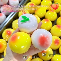 Knuspriges Pfirsich-Squishy-Spielzeug, Simulierte Fruchtfigur, Stressabbau-Fidget-Spielzeug, Langsam Rückfederndes TPR-Material, Unisex
