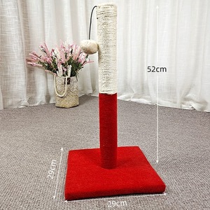 Duurzame klassieke houten kattenboom met krabpaal voor katten om te rusten en te spelen - Product Image 3