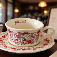 Cangkir Kopi Keramik Motif Bunga Rambat yang Indah dengan Piring Tatakan, Gaya Vintage untuk Minuman Teh Sore