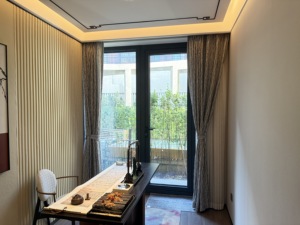 Portes battantes d'entrée en verre en alliage d'aluminium robustes et personnalisées pour villa - Product Image 5