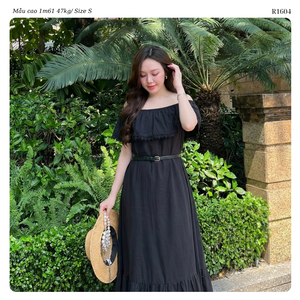 เดรสยาวผ้าฝ้ายพรีเมียมแบบเปิดไหล่ ตกแต่งระบายยาวและลูกไม้ประณีต เหมาะสำหรับใส่ในช่วงฤดูร้อน - Product Image 6