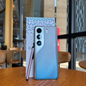 Camon40 Pro Power avec écran incurvé, 1 To, 80000 mAh, appareil photo 108 MP, Deca Core, écran haute définition 7,3 pouces, 16+512 Go, 5G LTE, version espagnole - Product Image 1