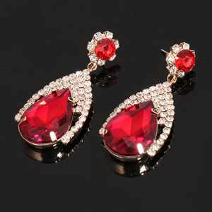 Yiwu, nuevos accesorios al por mayor, pendientes de diamantes de imitación multicolor de moda coreana, pequeños regalos de joyería para niñas <span class=keywords><strong>E133</strong></span> - Product Image 6