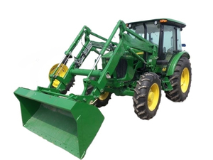 Tractor Agrícola 4x4 Usado con Implementos Completos a Precios Muy Económicos en Venta - Product Image 3