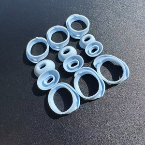 Embouts d'oreille en silicone de remplacement et anneaux de maintien S/M/L pour écouteurs <span class=keywords><strong>Bose</strong></span> <span class=keywords><strong>QuietComfort</strong></span> Ultra et <span class=keywords><strong>QuietComfort</strong></span> <span class=keywords><strong>Earbuds</strong></span> II - Product Image 5
