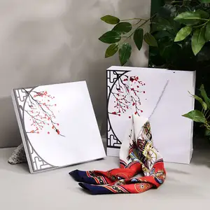 Nouveau Style chinois impression fleur de prunier couvercle et Base boîte carrée luxe blanc coffrets cadeaux avec couvercles pour foulard en soie