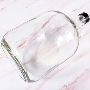 Jarra de botella de agua de vidrio de un galón, hecha en casa con tapón de rosca de plástico - Product Image 3