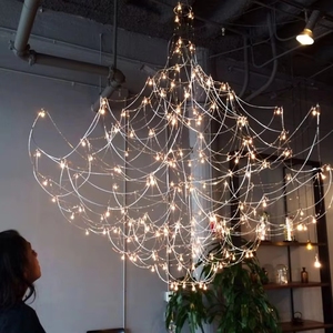 Lámpara de Araña LED Moderna de Lujo con Forma de Estrella y Flores Grandes, con Red de Alambre de Acero, para Escaleras y Sala de Estar - Product Image 3