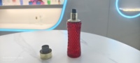 Flacon d'essence en verre cannelé transparent rouge de 100 ml, emballage cosmétique personnalisé en verre pour crème de soin avec bouchon à vis
