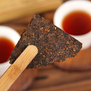 Tè Pu'er Maturato dello Yunnan 2017, da Collezione, Tè alle Erbe per la Salute - Product Image 3