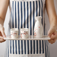 BAMBUS Groothandel Op Maat Gemaakt Japans Traditioneel Handbedrukt Porseleinen Sake Set met Schaal Kleine Bekers voor Restaurants Hotels Catering