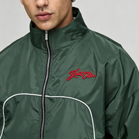 Ensemble survêtement léger pour homme, veste coupe-vent en nylon à fermeture éclair intégrale avec broderie personnalisée et short contrastant à passepoil
