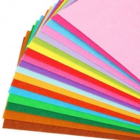 Feuilles de feutre non tissé en polypropylène ultra-minces, légères, résistantes aux déchirures, aiguilletées, couleur unie, couleurs personnalisables