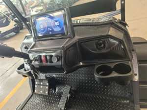 Golf Cart Elettrico a Sei Posti di Grande Successo, Certificato CE, Capacità di Salita 20-25 Gradi - Product Image 2