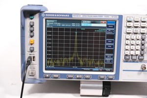 Rohde & Schwarz FSV40-N Spektrumanalysator 9 KHz bis 40 GHz Mit B4 OCXO Option - Product Image 4