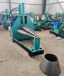 Machine automatique hydraulique de cône de roulement de feuille de fer d'arbre de trois rouleaux - Product Image 4