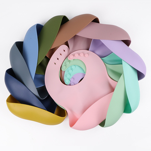 Fabricant de bavoir d'alimentation étanche pour bébé Bavoir mignon en silicone de qualité supérieure avec logo personnalisé et dessin animé pour bébé garçon - Product Image 2