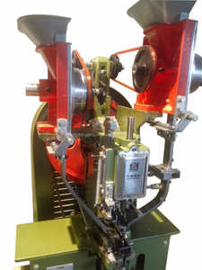 Máquina perforadora de bolsas de papel de alta calidad, máquina remachadora automática de cuero pequeña para remaches tipo hongo - Product Image 5