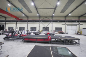 Máquina de Corte de Vidrio CNC EWORLD, Cortadora de Vidrio Plano Automática de Alta Precisión con Motor y Caja de Cambios - Product Image 1