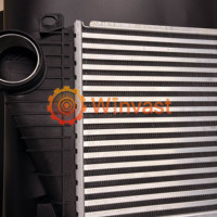 Intercooler de haute qualité 9015010701 A9015010701 2D0145805 pour Mercedes Sprinter T1N Refroidisseur d'air de charge 2.7L Diesel OM612