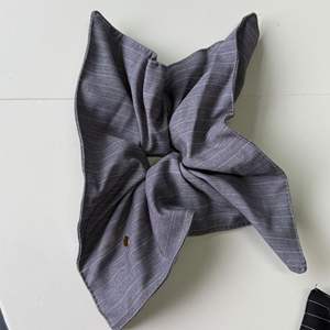 Élastique à cheveux coréen en tissu, couleur unie, surdimensionné, à rayures, grand chouchou - Product Image 4