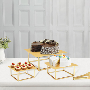 Soporte cuadrado dorado <span class=keywords><strong>para</strong></span> pastel Soporte elegante <span class=keywords><strong>para</strong></span> pastel de <span class=keywords><strong>boda</strong></span> Exhibición de mesa de postre <span class=keywords><strong>para</strong></span> fiesta de cumpleaños - Product Image 2