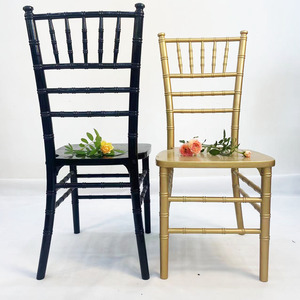 Chaises <span class=keywords><strong>de</strong></span> salle <span class=keywords><strong>de</strong></span> banquet en bois Chiavari à la <span class=keywords><strong>chaux</strong></span> à vendre - Product Image 5