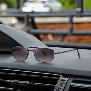 핫 세일 남성용 럭셔리 고품질 UV400 우아한 선글라스 야외 디자이너 편광 골드 그라데이션 컬러 브랜드 선글라스 - Product Image 5