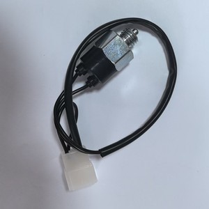 Interruptor de Luz de Reversa G402 17 640BAC F401 17 640AB para Mazda 12V, Conector del Sensor de Asistencia de Estacionamiento Trasero - Product Image 5
