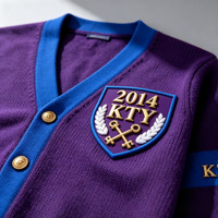 OEM Gold Ein-Knopf-Herrenjacke mit Brustlogo-Patch in Lila-Blau, Winter-Herrenbekleidung, Maßgefertigte Sport-Freizeit-Herrenstrickjacke
