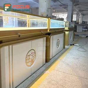 Vitrine de présentation de bijoux en bois de luxe avec éclairage LED, présentoir de bijoux haut de gamme - Product Image 3