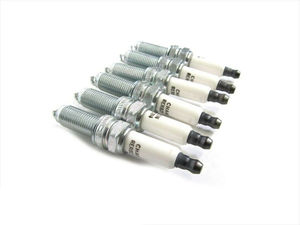 BUJÍAS <span class=keywords><strong>CHAMPION</strong></span> PARA MOTOR PENTASTAR PARA <span class=keywords><strong>2011</strong></span>-2022 3.6L SP149125AD - Product Image 3