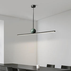 Lustre de salle à manger de luxe italien moderne et minimaliste, luminaire suspendu tout en cuivre, bande lumineuse, table en marbre, bar central - Product Image 4