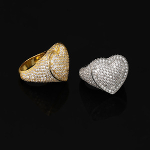 Anillo de Corazón con Incrustaciones de Moissanita GRA VVS Personalizado al por Mayor, Plata de Ley 925 Chapada en Oro, Joyería Hip Hop Brillante para Mayoristas - Product Image 3