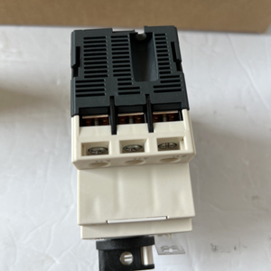 PLC-Programmiersteuerung GV2ME10 Schwarz - Product Image 1