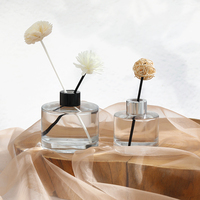 Bouteilles diffuseurs d'arômes en verre cylindriques carrées colorées, prix d'usine, disponibles en 50 ml, 100 ml et 150 ml, personnalisables