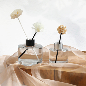Botellas Difusoras <span class=keywords><strong>de</strong></span> Aroma <span class=keywords><strong>de</strong></span> Vidrio Cilíndricas Cuadradas <span class=keywords><strong>de</strong></span> Color, <span class=keywords><strong>Precio</strong></span> <span class=keywords><strong>de</strong></span> Fábrica, Disponibles en 50ml, 100ml y 150ml, Personalizables - Product Image 3