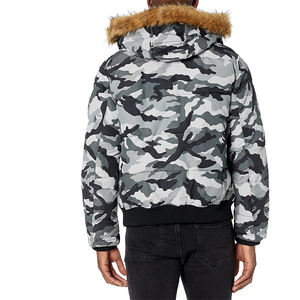 Veste matelassée à capuche légère en toile d'hiver pour homme avec design respirant et écologique pour un confort quotidien - Product Image 2