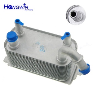 Refroidisseur d'huile de transmission 6G91-7A095-AD compatible avec <span class=keywords><strong>VOLVO</strong></span> S60 S80 <span class=keywords><strong>V40</strong></span> V60 V70 XC60 XC70 FORD 08-13 30792231 1446535 30645800 6G917A095AD - Product Image 1