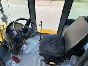 Эффективный экскаватор-погрузчик 7600 кг с питанием от 75 кВт, идеально подходит для земляных работ - Product Image 4