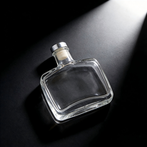 Botella <span class=keywords><strong>de</strong></span> Vino <span class=keywords><strong>de</strong></span> Vidrio Única <span class=keywords><strong>de</strong></span> 500 ml con Tapón <span class=keywords><strong>de</strong></span> Corcho, Botella <span class=keywords><strong>de</strong></span> Vidrio con Serigrafía Personalizada para Whisky, Ginebra y <span class=keywords><strong>Vodka</strong></span> - Product Image 5