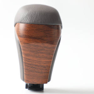 Pommeau de levier de vitesse en fibre de carbone pour Toyota Highlander, design ergonomique, accessoire intérieur de voiture - Product Image 5