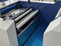 Machine de laminage thermique semi-automatique à grande vitesse SF-1100C pour usage professionnel, diverses applications