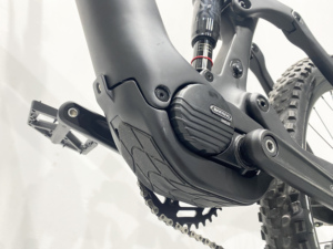 Vélo électrique 4LEAF China Carbon Fiber Bike E Mountain Montana EMTB M820 E-Bike 29 pouces Scarlet Witch - Product Image 6