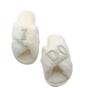 Zapatillas <span class=keywords><strong>de</strong></span> mujer <span class=keywords><strong>de</strong></span> invierno con perlas y logotipo personalizado, zapatillas <span class=keywords><strong>de</strong></span> novia esponjosas para fiesta <span class=keywords><strong>de</strong></span> <span class=keywords><strong>viaje</strong></span>, zapatillas <span class=keywords><strong>de</strong></span> compromiso <span class=keywords><strong>de</strong></span> boda, rosa y blanco - Product Image 5